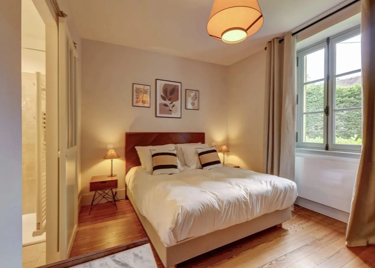 La chambre double du rez-de-chaussée