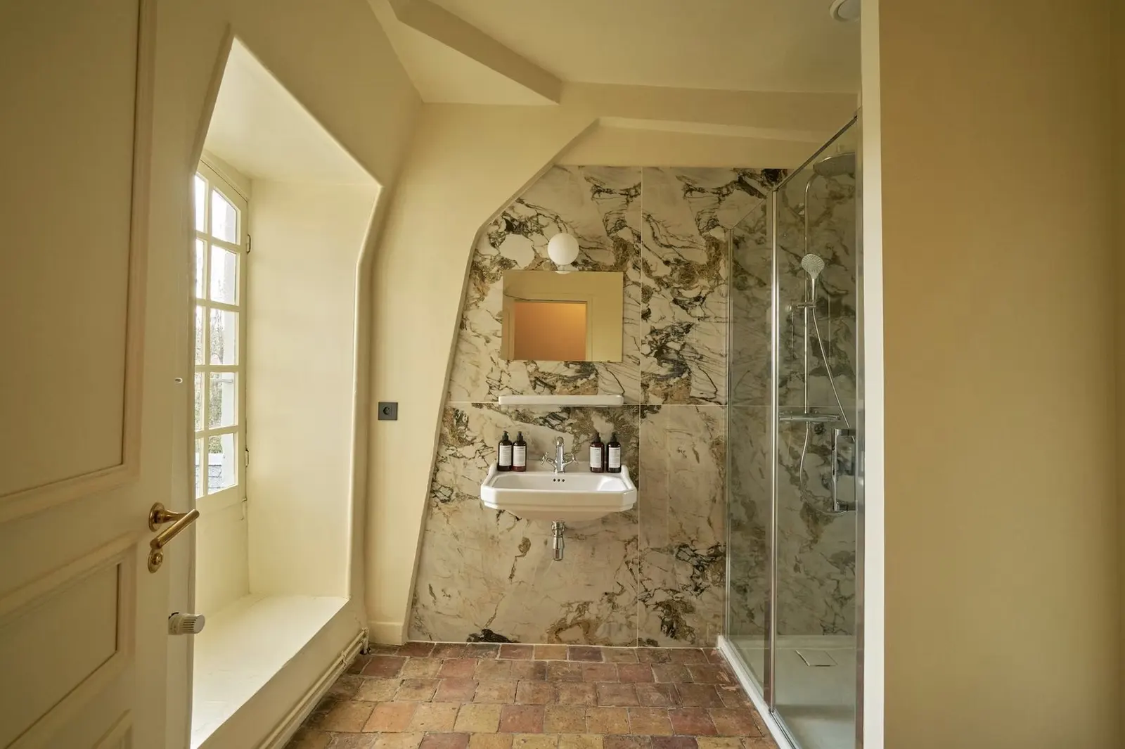 Salle de bain en marbre